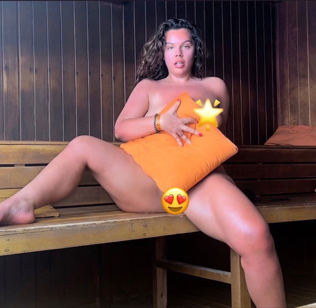 nadia_sapphire