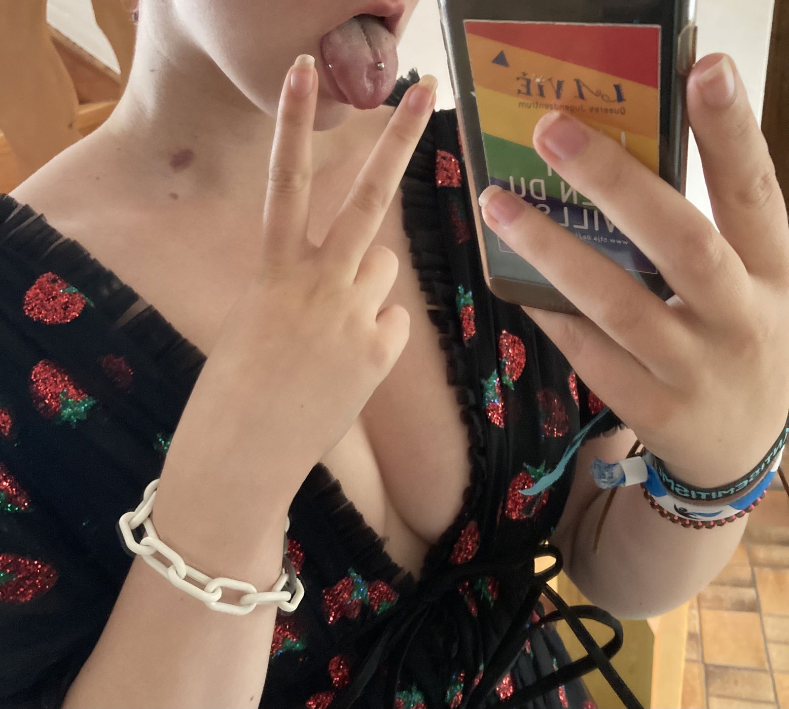 curvesandmuscles banner