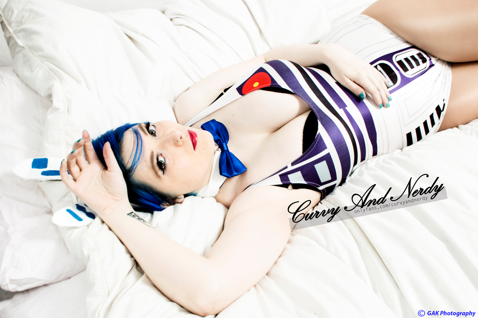 curvyandnerdy banner