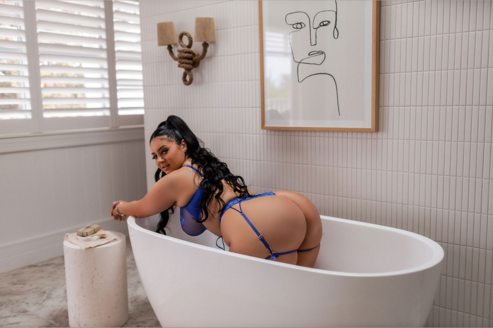 thisisveronica banner