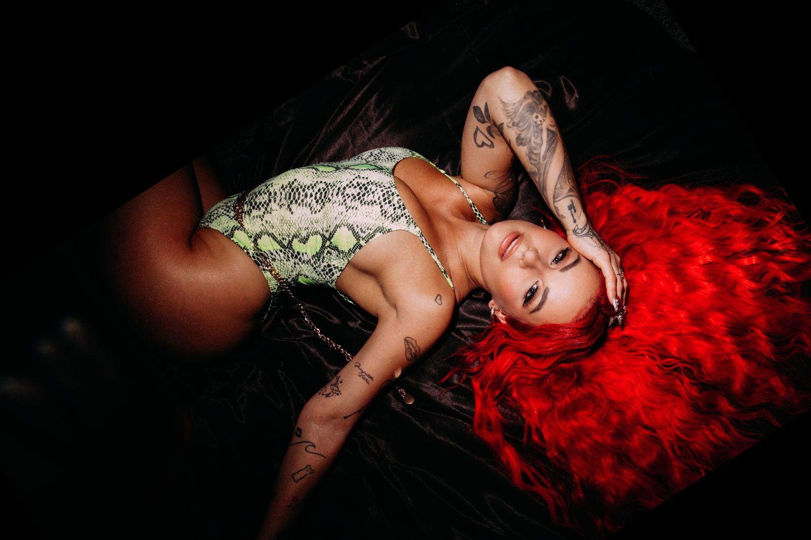 tinzeofficial banner